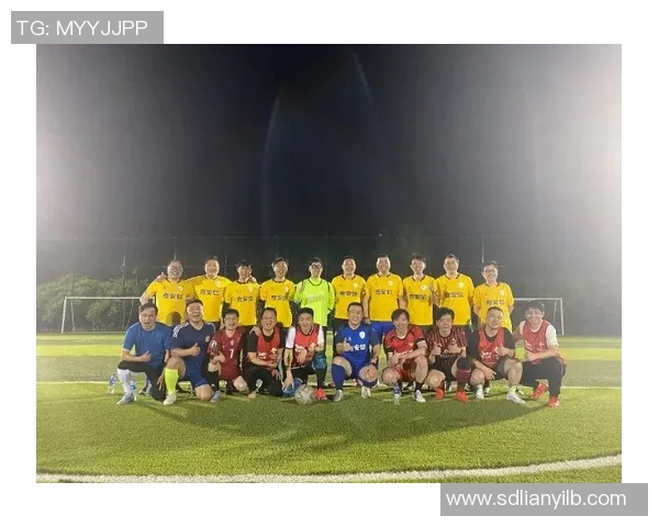 足球小子崛起之路:从青涩少年到世界足坛传奇的奋斗故事