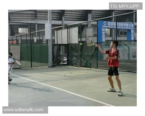 北京网球队耐力训练的深度分析与提升策略探讨 北京网球队耐力训练的深度分析与提升策略探讨