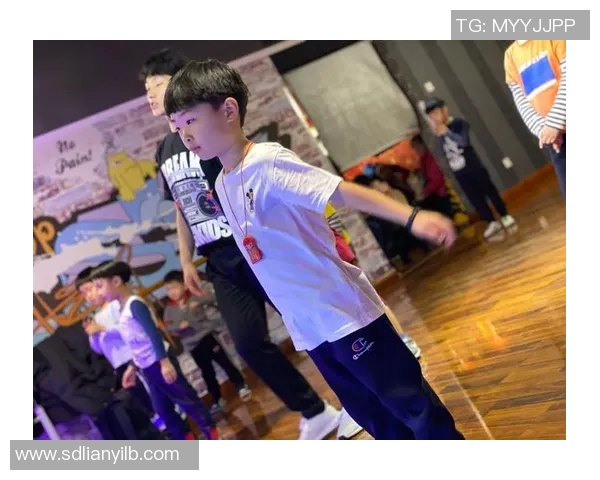 成都街舞队个人能力提升之路热议街舞文化的变革与发展